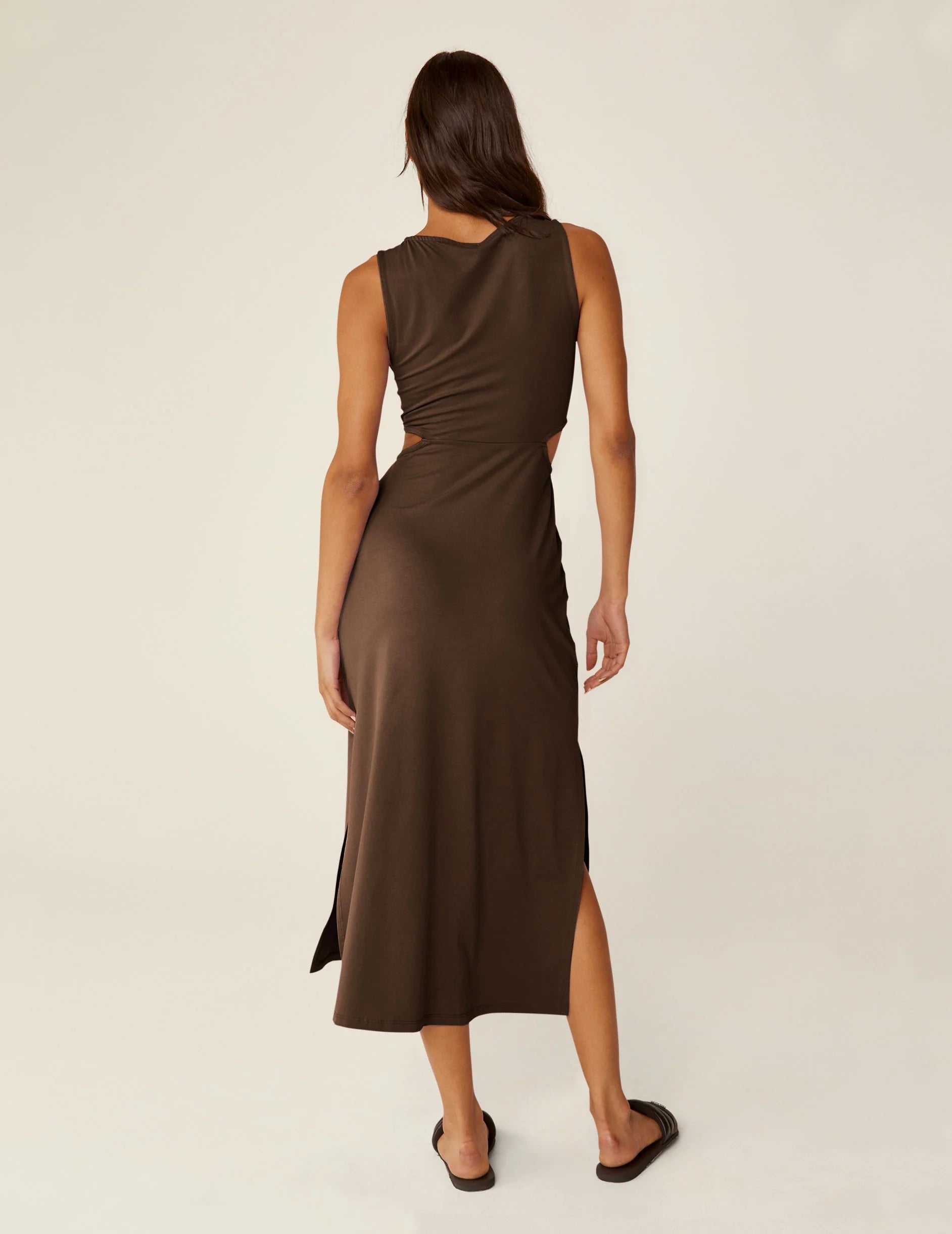 BEYOND YOGA Around The World Front Twist Dress - Espresso