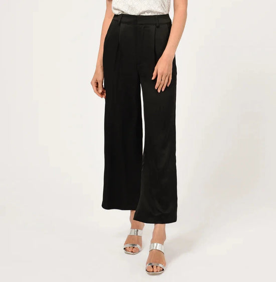 ADELYN RAE Lucia Pleat Front Wide Leg Trousers - Black