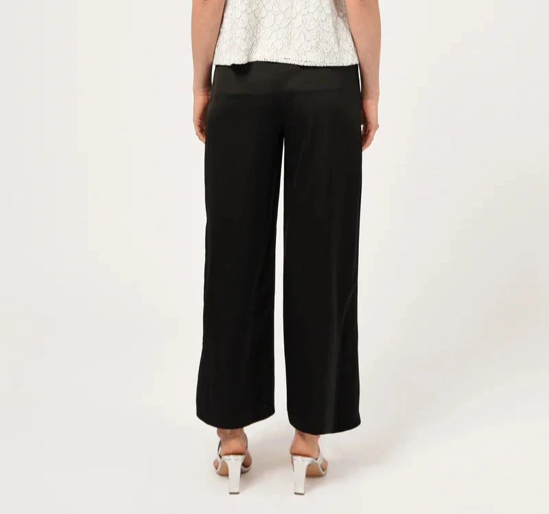 ADELYN RAE Lucia Pleat Front Wide Leg Trousers - Black