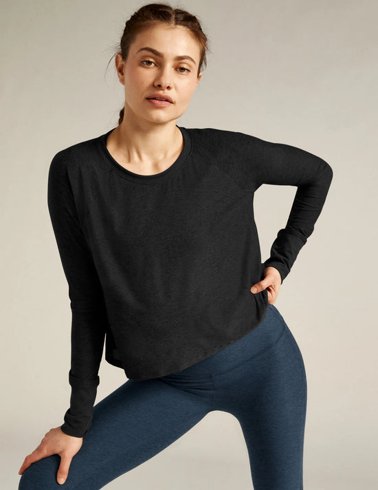 BEYOND YOGA Featherweight Daydreamer Pullover - Darkest Night