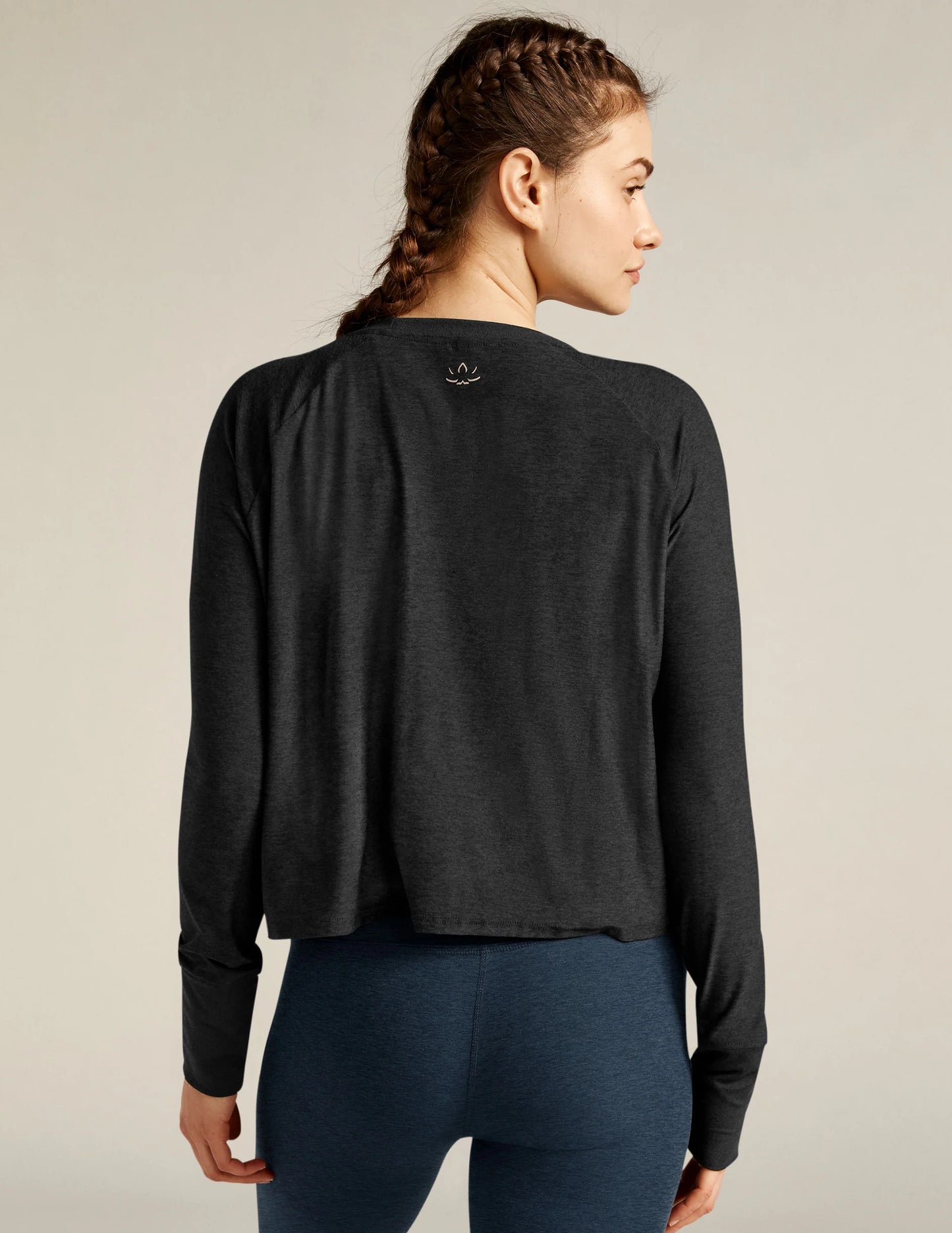 BEYOND YOGA Featherweight Daydreamer Pullover - Darkest Night