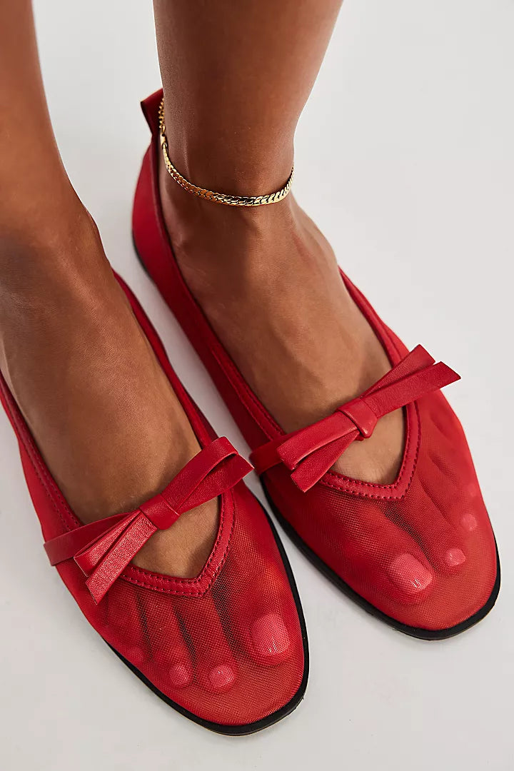 FREE PEOPLE Mesh Mania Bow Flat-Red